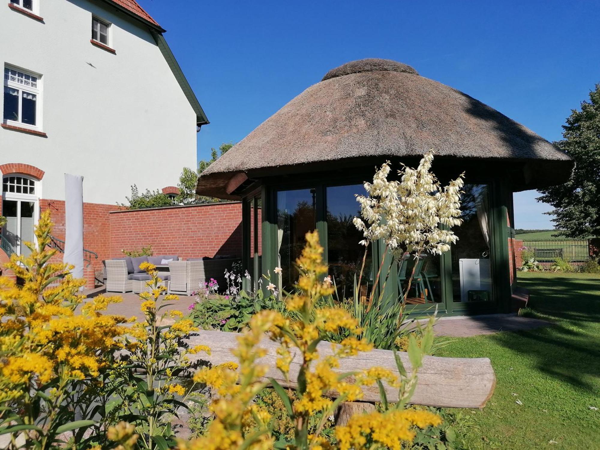 Apartamento Landtraum Im Traumland Mecklenburg Warin Exterior foto